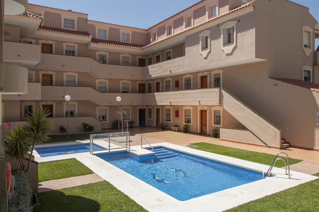 3 Bedroom Penthouse Close By Parque De La Paloma Apartment